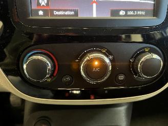 Renault Captur  picture 14