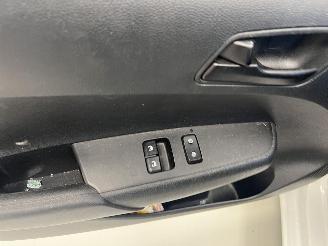 Kia Picanto  picture 11