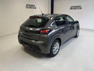 Peugeot 208  picture 5