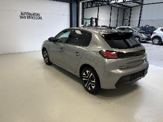 Peugeot 208 ALLURE picture 7