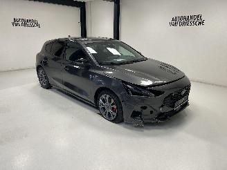 Unfallwagen Ford Focus ST-LINE 2023/11