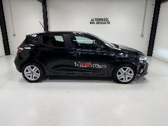 Renault Clio  picture 4