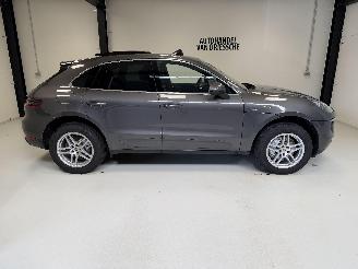 Porsche Macan  picture 1