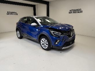 Renault Captur INTENS picture 2