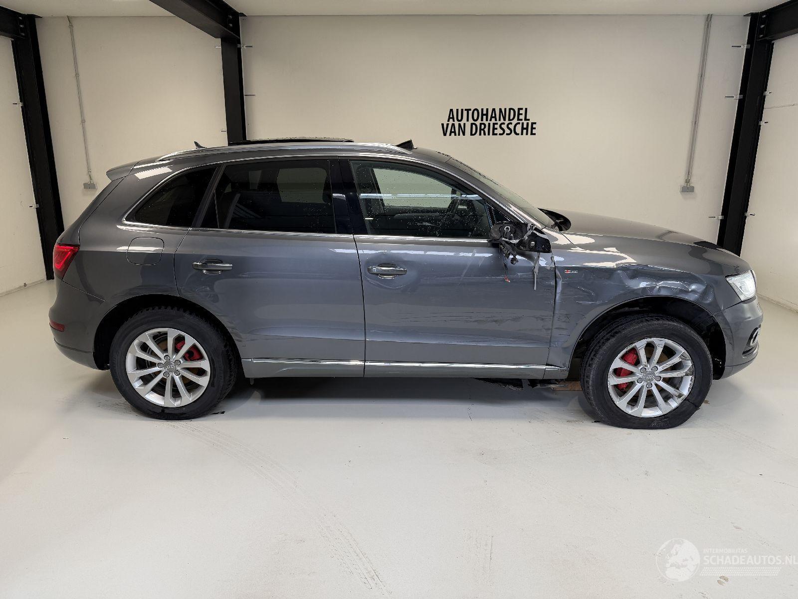 Audi Q5 QUATTRO/S LINE/PANO