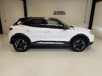 damaged passenger cars Opel Mokka ULTIMATE/AUTOMAAT 2023/1