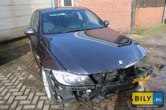 Vrakbiler auto BMW 3-serie E90 320i 2007/2