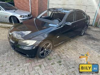 Démontage voiture BMW 3-serie E90 325IX N52B25 Black- sapphire metallic 2007/1