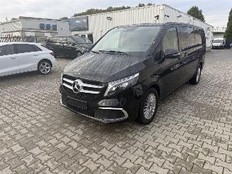 Mercedes V-klasse V300 d Avantgarde Edition 4 matic extra lang picture 1