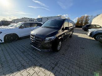 skadebil auto Mercedes V-klasse V-300 Avant-Garde extra lang / facelift 2025/4