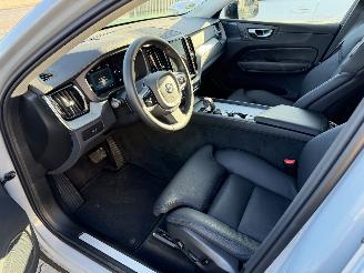 Volvo Xc-60 T6 ultra dark awd / Panorama/ Luchtvering picture 8