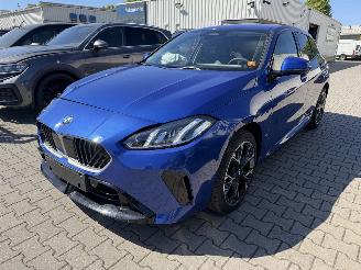 krockskadad bil auto BMW 1-serie M-Sport 2025/12