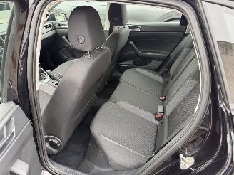 Volkswagen Polo VI 1.0 TSI Live Navi picture 9