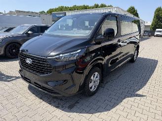 krockskadad bil auto Ford Tourneo Custom 9 persoons L2 2025/3
