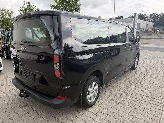 Ford Tourneo Custom L2 9-persoons picture 4