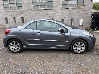 krockskadad bil auto Peugeot 207 CC SPORT 2011/6