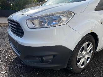 Ford Courier 1.5 TDCI picture 8