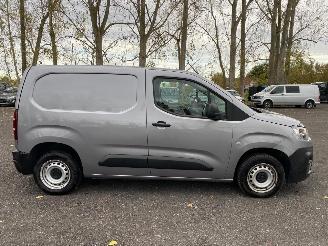 krockskadad bil bedrijf Citroën Berlingo 1.5 HDI 2020/2