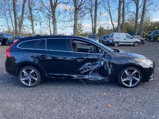 Unfallwagen Volvo V-60 V 60 R-DESIGN 2012/9