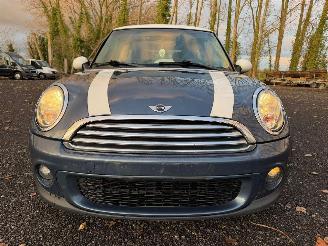 Mini Cooper D picture 5