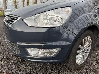 Ford Galaxy GHIA picture 7