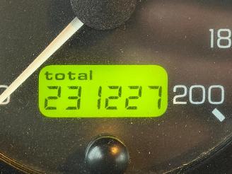 Land Rover Defender 2.5 D picture 26