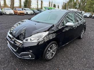 Peugeot 208 ALLURE picture 7