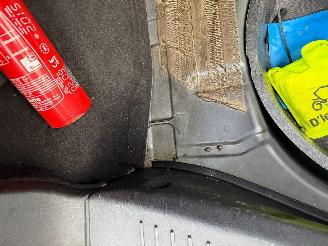 Ford Granada TREND picture 16