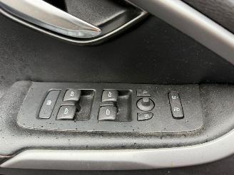 Volvo V-40 1.9 D picture 31