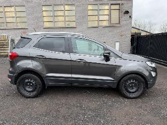 krockskadad bil auto Ford EcoSport TITANIUM 2020/2
