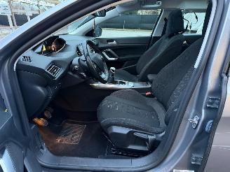 Peugeot 308 II ALLURE picture 20