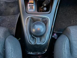 Alfa Romeo Giulietta 1.6 JTD picture 32