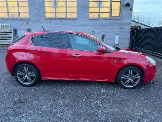 Alfa Romeo Giulietta 1.6 JTD picture 1