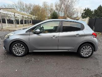 Peugeot 208 1.2 I picture 10