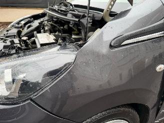 Peugeot 108 STYLE picture 10