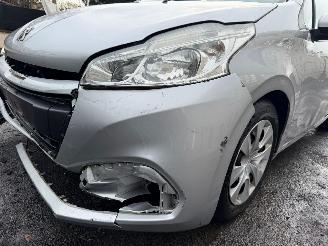 Peugeot 208 1.2 I picture 11