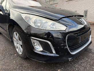 Peugeot 308 1.6HDI picture 3