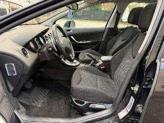 Peugeot 308 1.6HDI picture 21