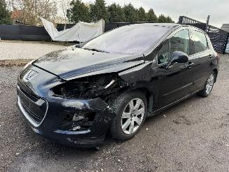 Peugeot 308 1.6HDI picture 12