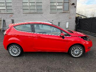 skadebil auto Ford Fiesta TITANIUM 2014/10