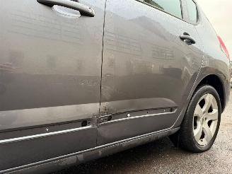 Peugeot 3008 PREMIUM picture 11