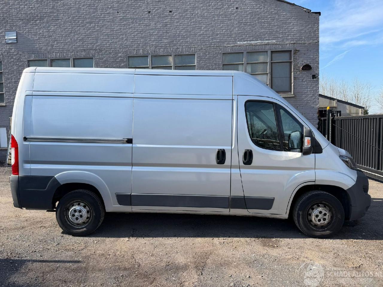 Peugeot Boxer 3.0 HDIPACK CD AIRCO