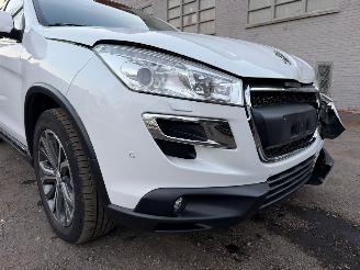 Peugeot 4008 ALLURE picture 3