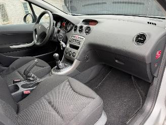 Peugeot 308 1.4 I picture 23