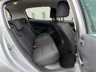 Peugeot 308 1.4 I picture 21