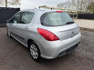 Peugeot 308 1.4 I picture 13