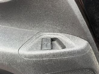 Peugeot 108 ACTIVE picture 32