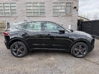 krockskadad bil auto Jaguar E-Pace R-DYNAMIC S 2019/1