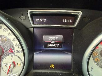 Mercedes Cla-klasse 200 picture 28