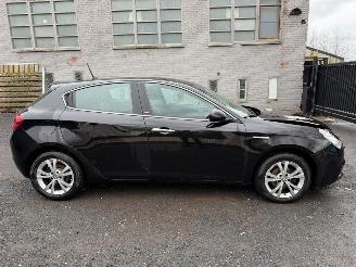 Coche accidentado Alfa Romeo Giulietta 1.6 D 2014/3